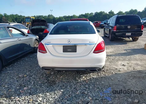 2015 Mercedes-Benz C 300 4Matic/Luxury 4Matic/Sport 4Matic from USA, damaged, VIN 55SWF4KB9FU039001